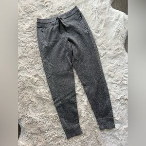 Lululemon | Engineered Warmth Jogger